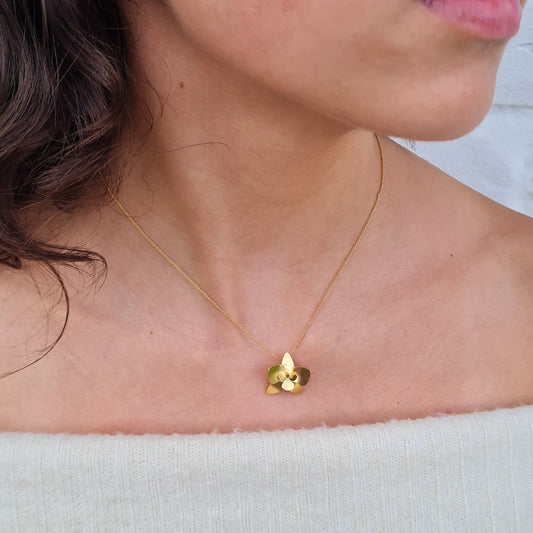 Collar dije orquídea mini quadricolor