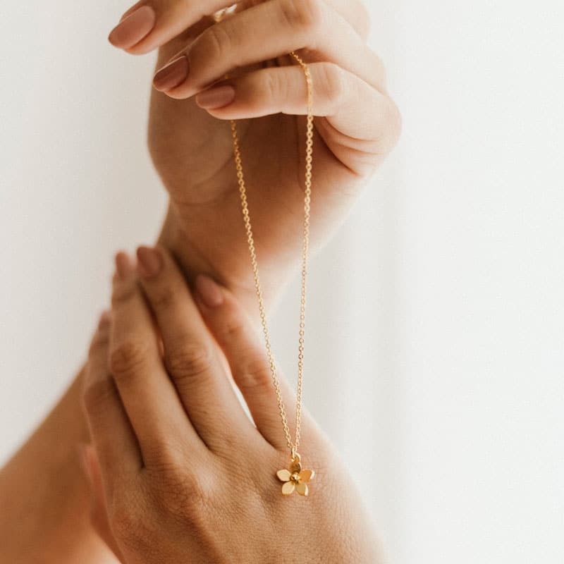 Dicca collar mini flor guayacan