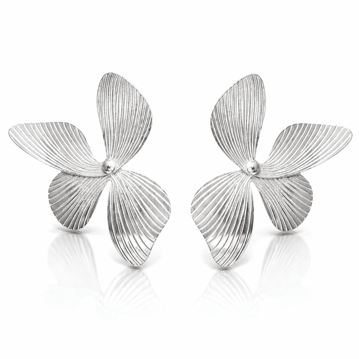 Dicca Plateado Aretes Layla